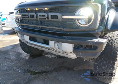 2023 Ford Bronco Raptor z USA, uszkodzony, nr VIN 1FMEE5JR8PLA93615